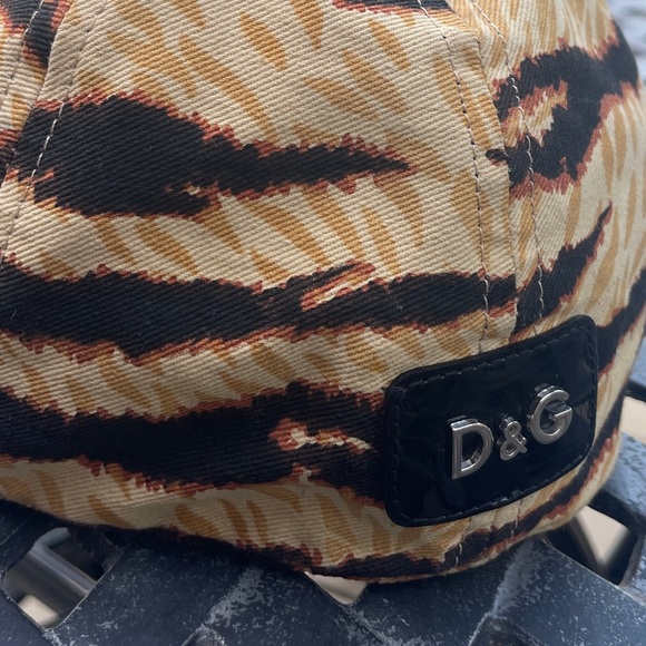 Dolce and Gabbana, AUTHENTICATED. Ball cap size Medium - Picture 3 of 11